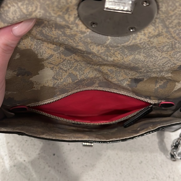 Elliott Lucca Purse - Picture 10 of 11